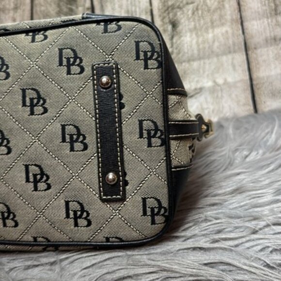 Dooney and Bourke Handbag EUC - Picture 6 of 9